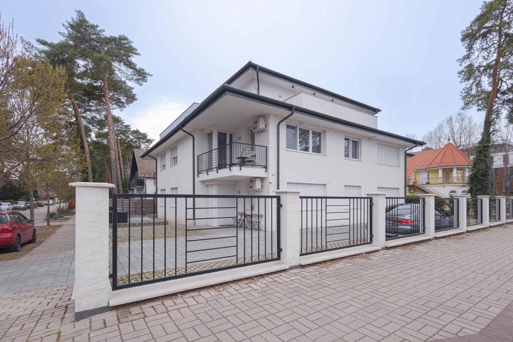Vitorlás Wellness Apartman Siófok Exterior foto